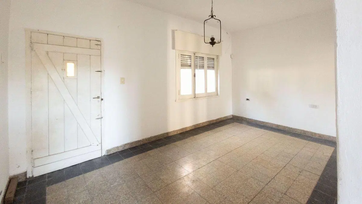 Casa en Venta La Plata Los Hornos con Pileta 3