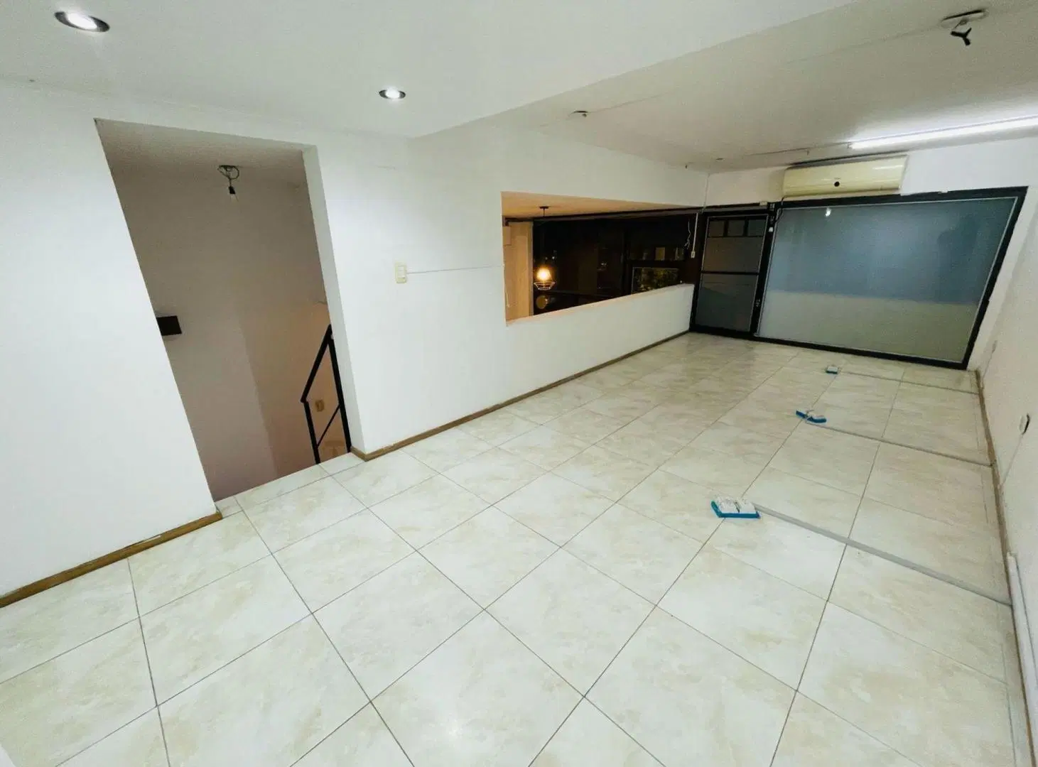 Local en venta en La Plata 2