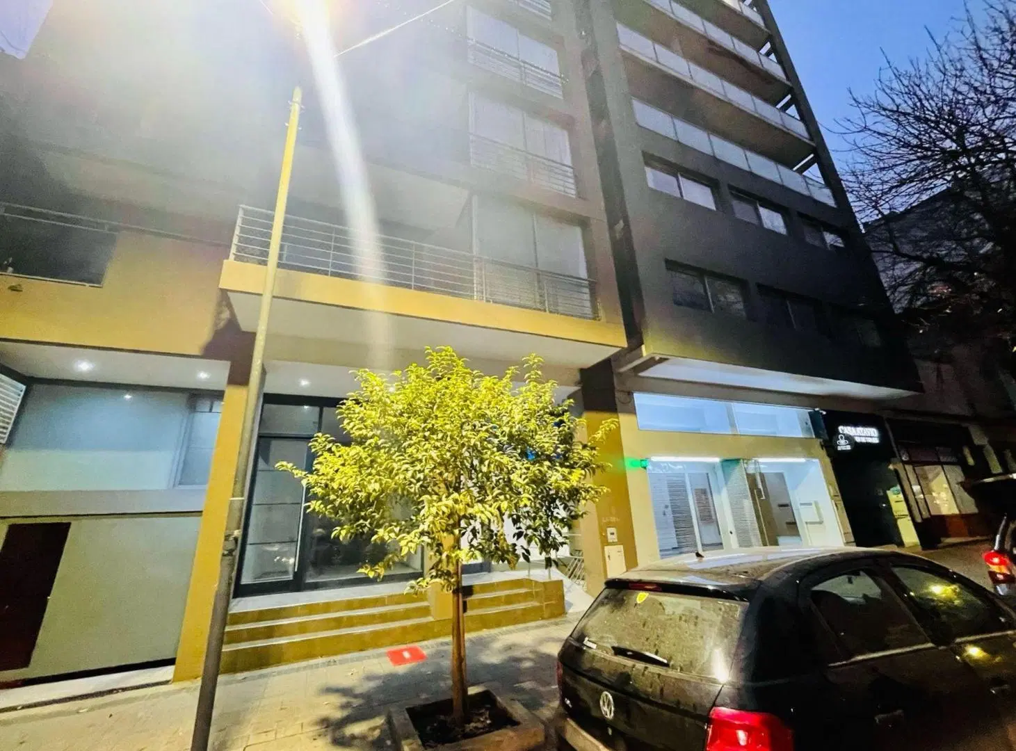 Local en venta en La Plata 5