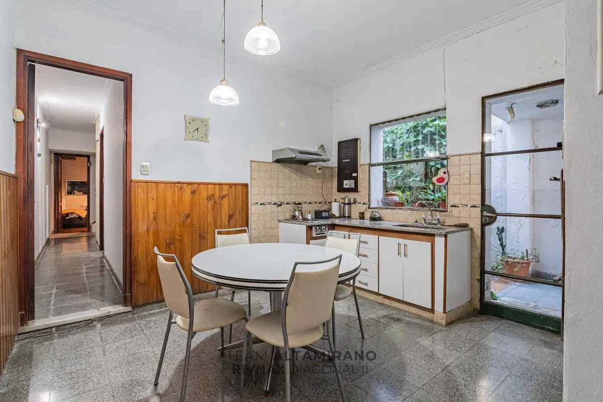 CASA EN VENTA EN LA PLATA, 4 dormitorios, 4 y 62 3