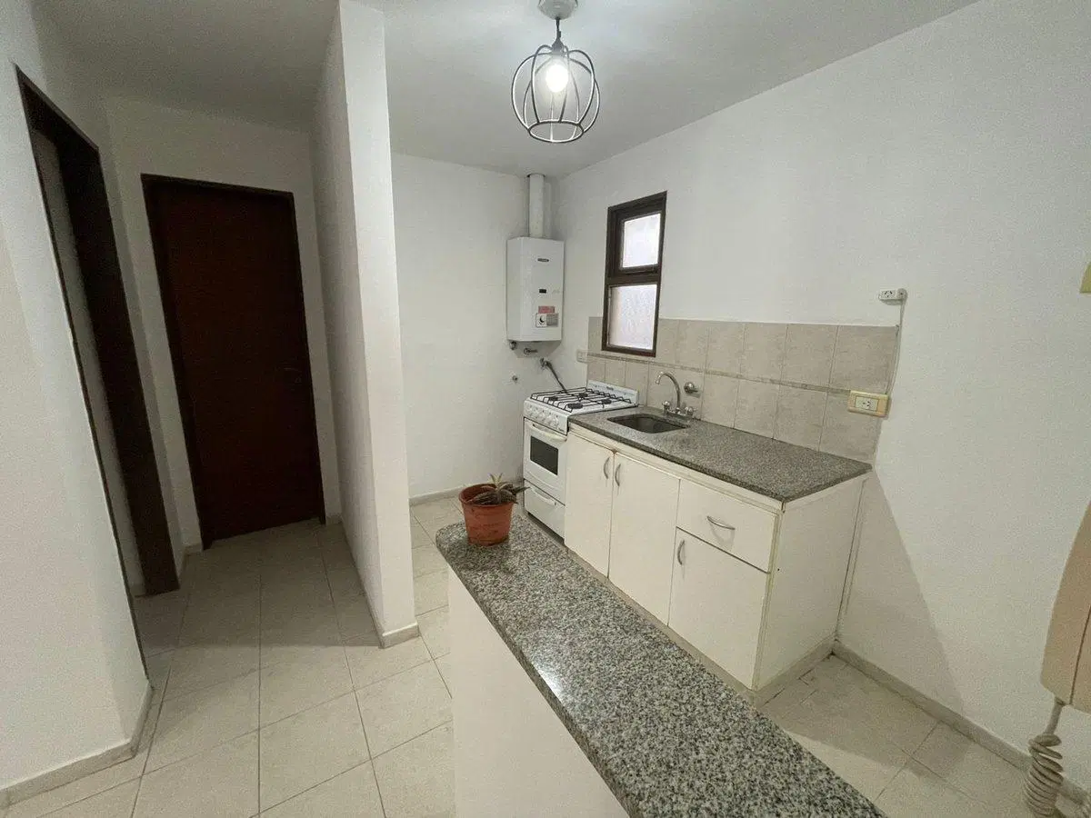 DEPARTAMENTO EN VENTA LA PLATA 3