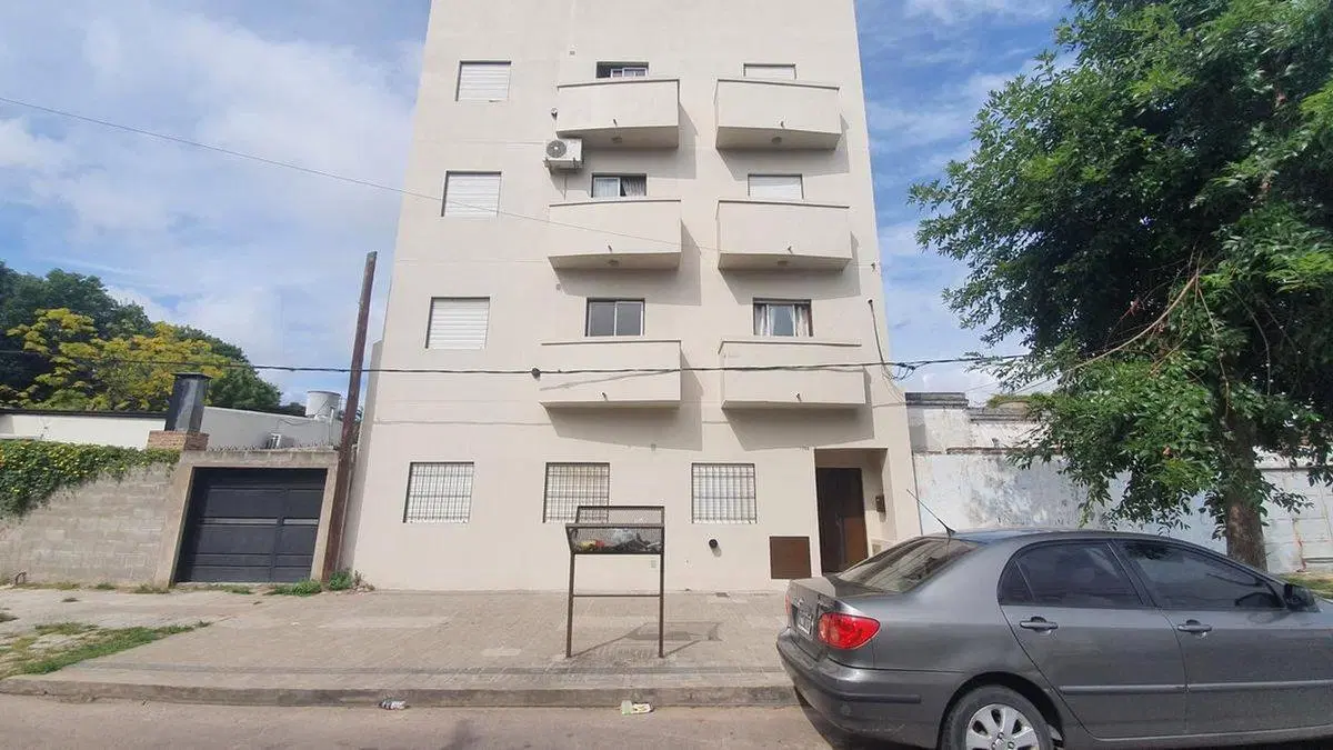DEPARTAMENTO EN VENTA LA PLATA 4