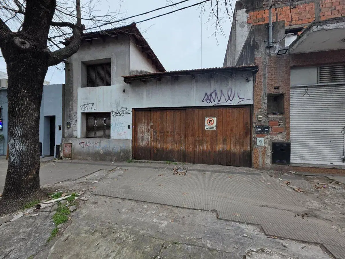 CASA EN VENTA EN LA PLATA REFACCIONAR 4