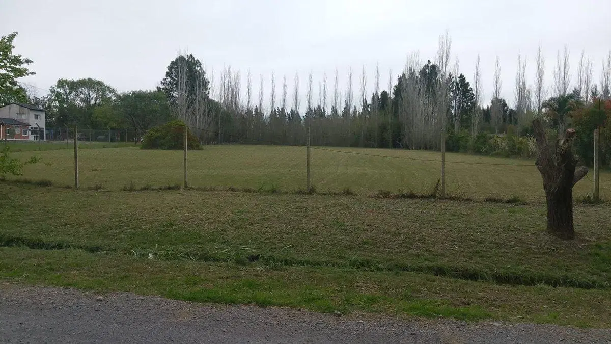 LOTE EN VENTA BARRIO SANTA BRIGIDA -  CARDALES 3