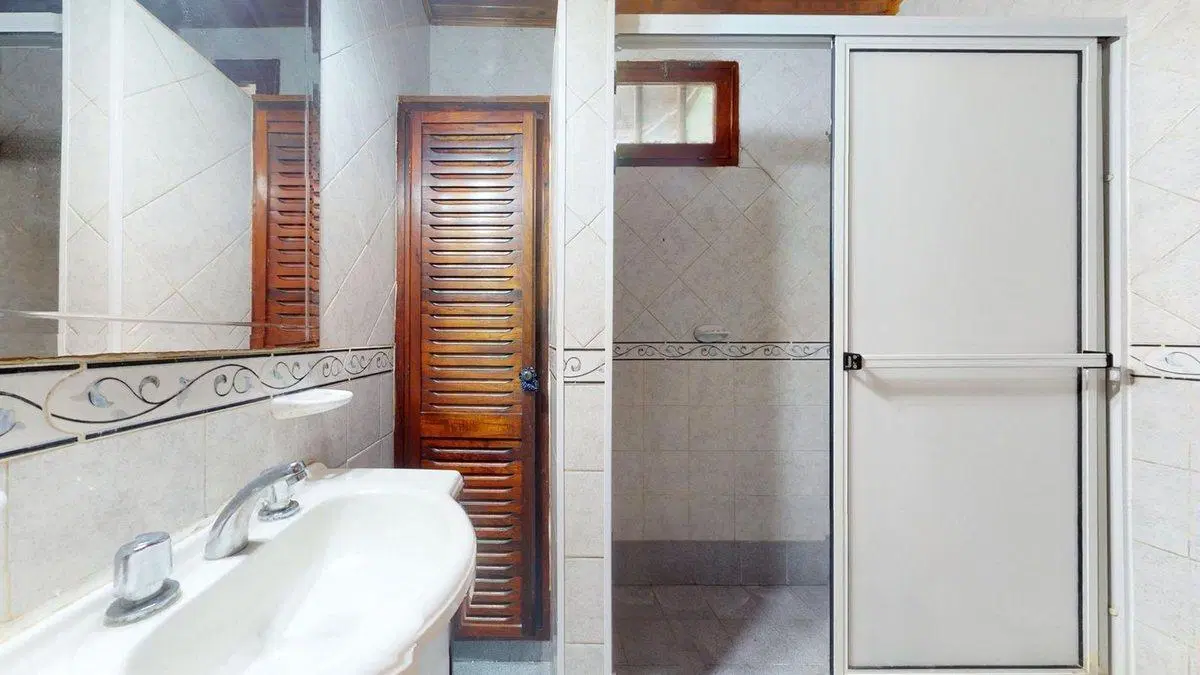 CASA EN VENTA LA PLATA 8