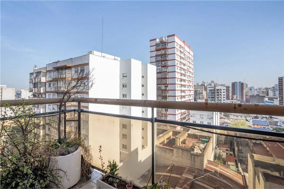 Venta depto. 4 amb. dependencias, Avellaneda 4