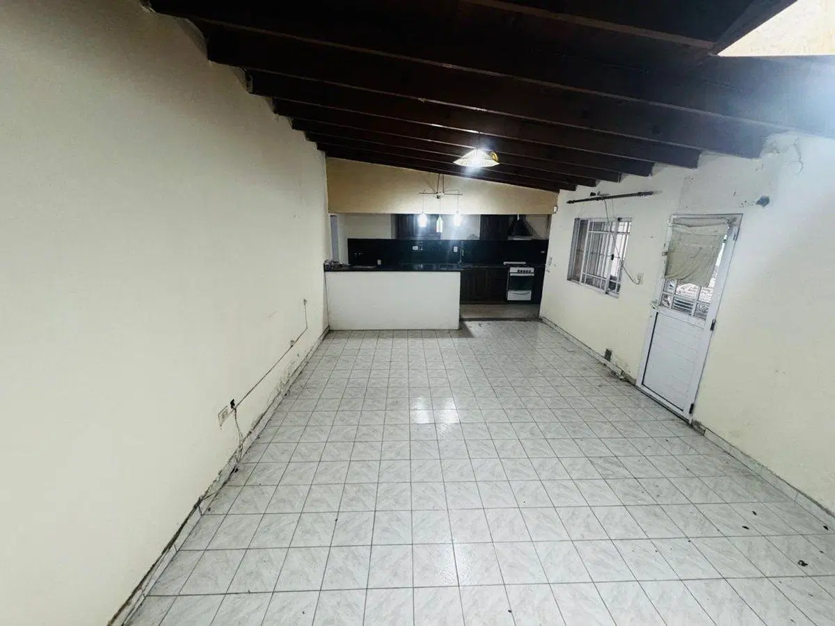 CASA EN VENTA OLMOS LA PLATA 4