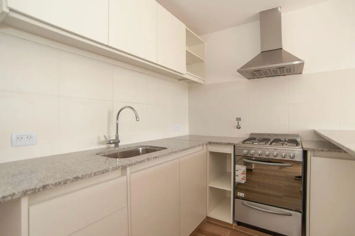 Departamento monoambiente en venta, La Plata 3