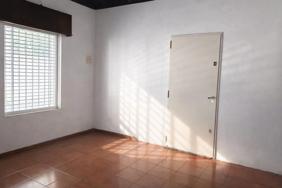Casa en Venta en Florencio Varela amplio terreno 5
