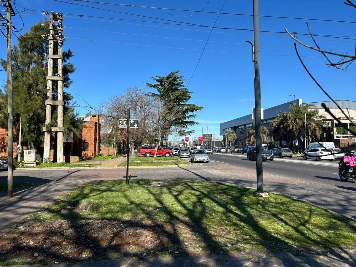 LOTE EN VENTA GONNET 4