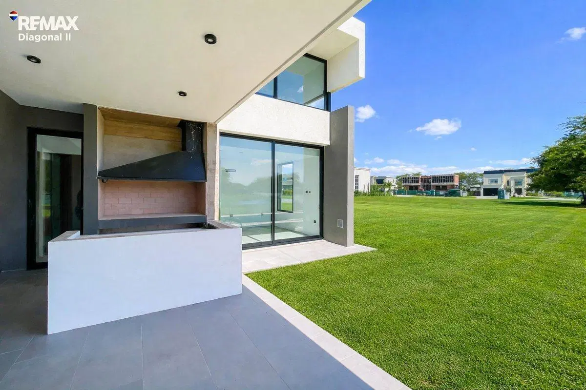 CASA EN VENTA, GREENVILLE, 5 DORM. HUDSON. CENTRAL 5
