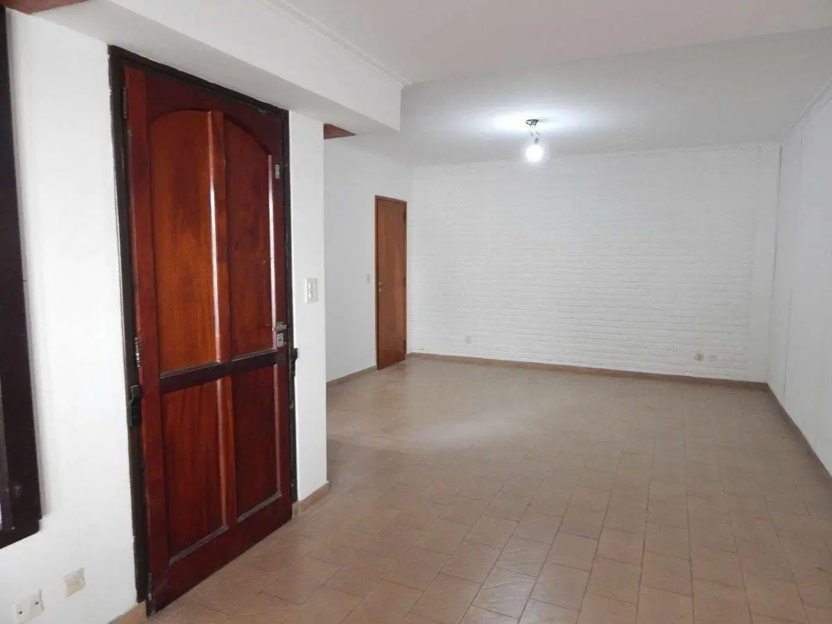 Casa en venta Casco La Plata 4