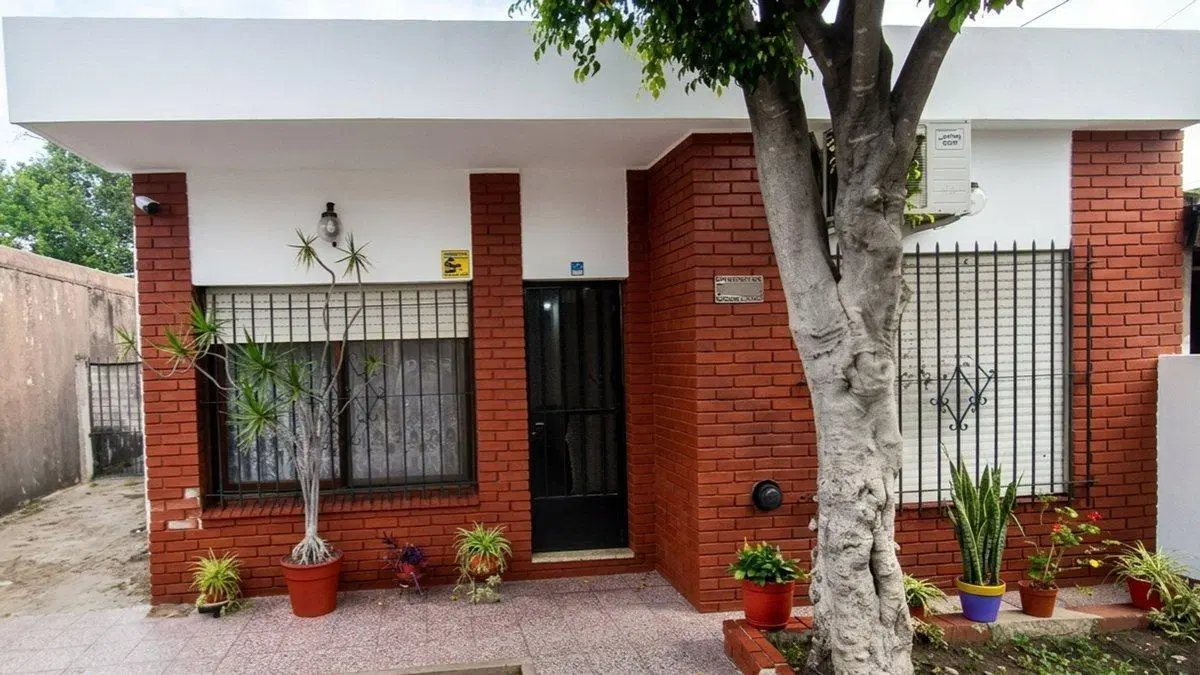CASA 4 AMBIENTES EN VENTA - SAN FRANCISCO SOLANO 3