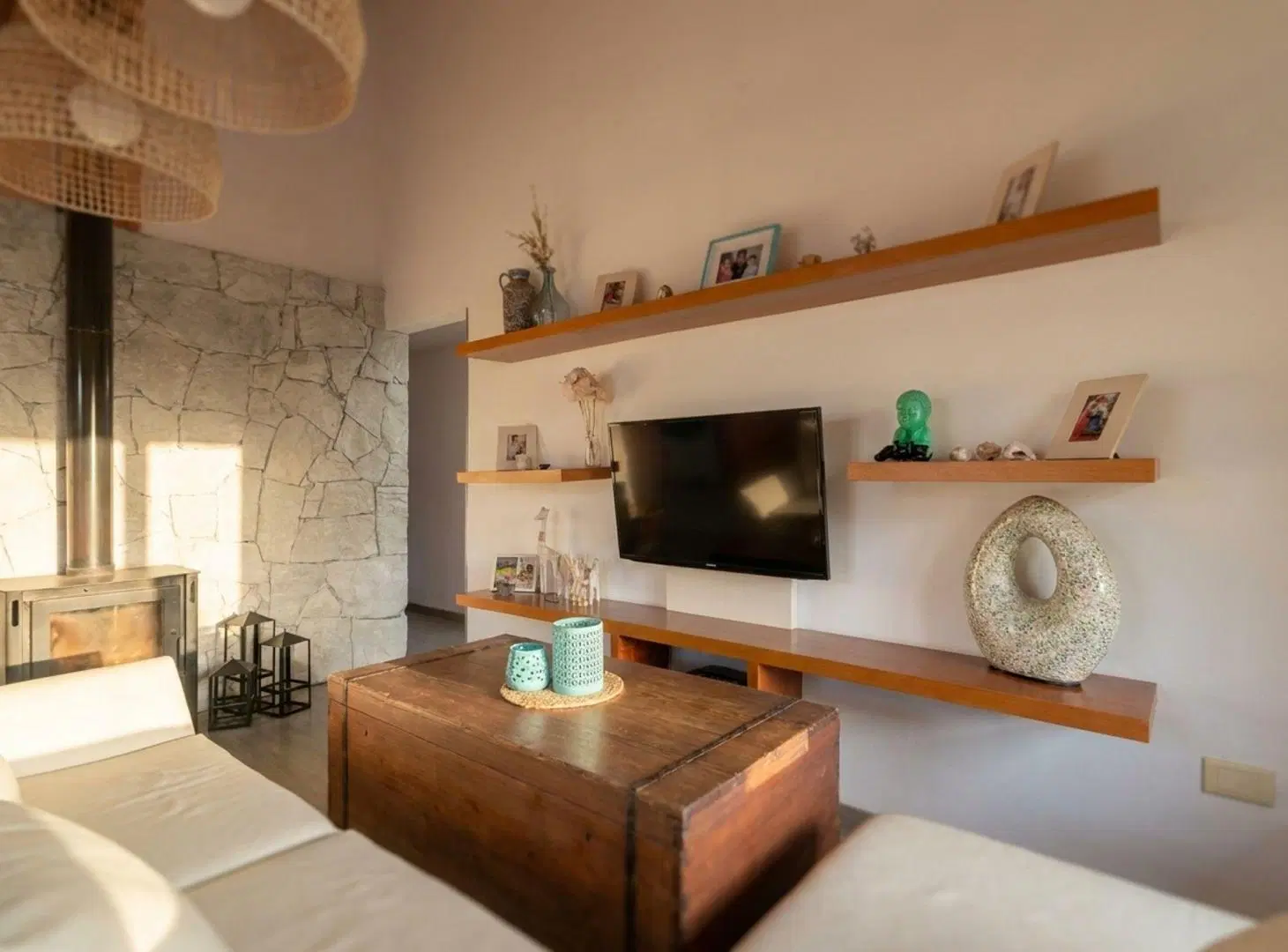 CASA EN VENTA DE 3 DORMITORIOS Y PARQUE 4
