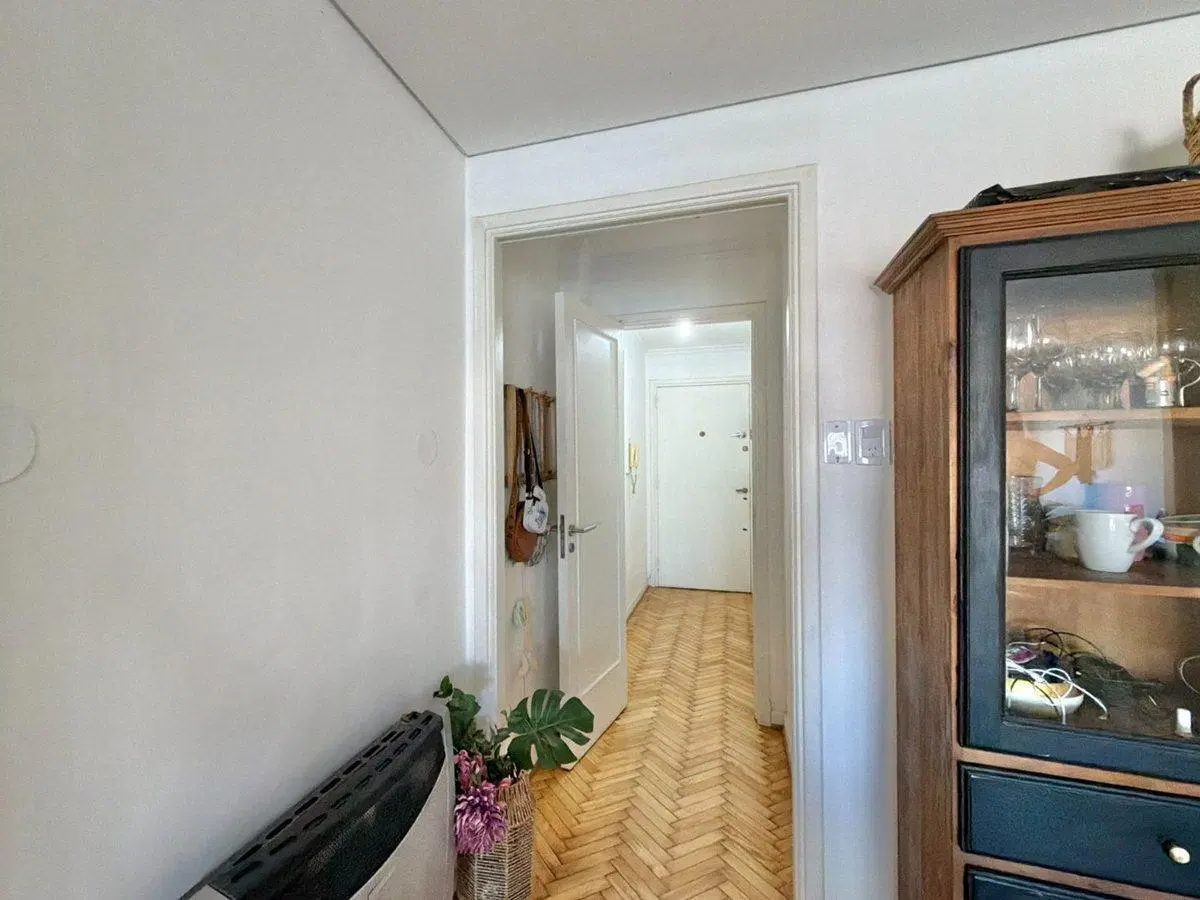 Venta departamento 3 ambientes con balcón Flores 5