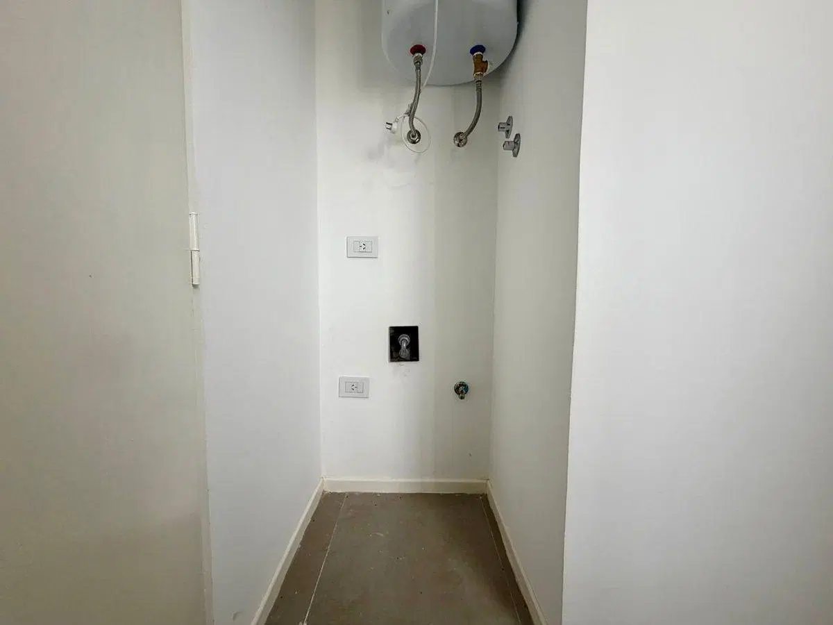 Venta departamento un dormitorio y balcon La Plata 3