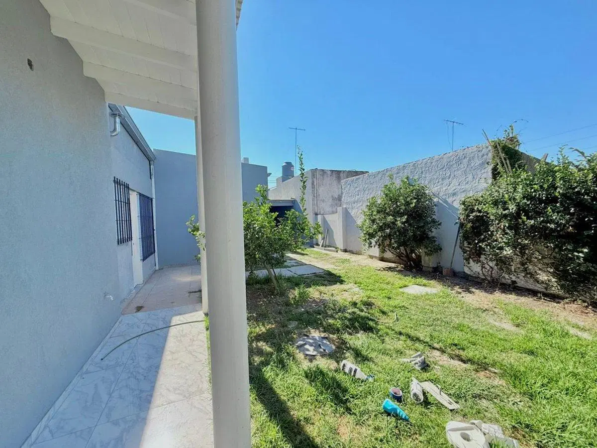 CASA EN VENTA TOLOSA 3