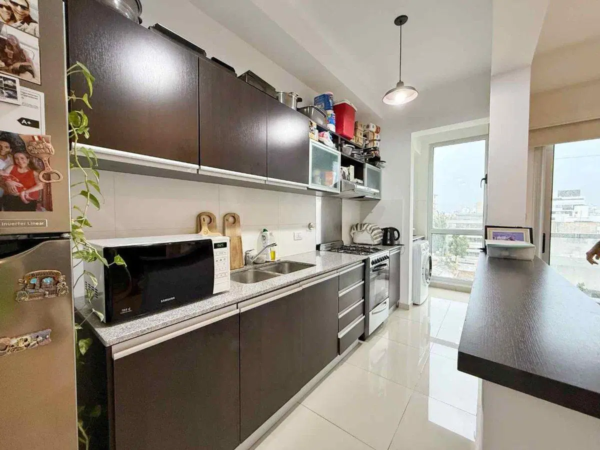 DEPARTAMENTO UN DORMITORIO COCHERA. VENTA LA PLATA 2