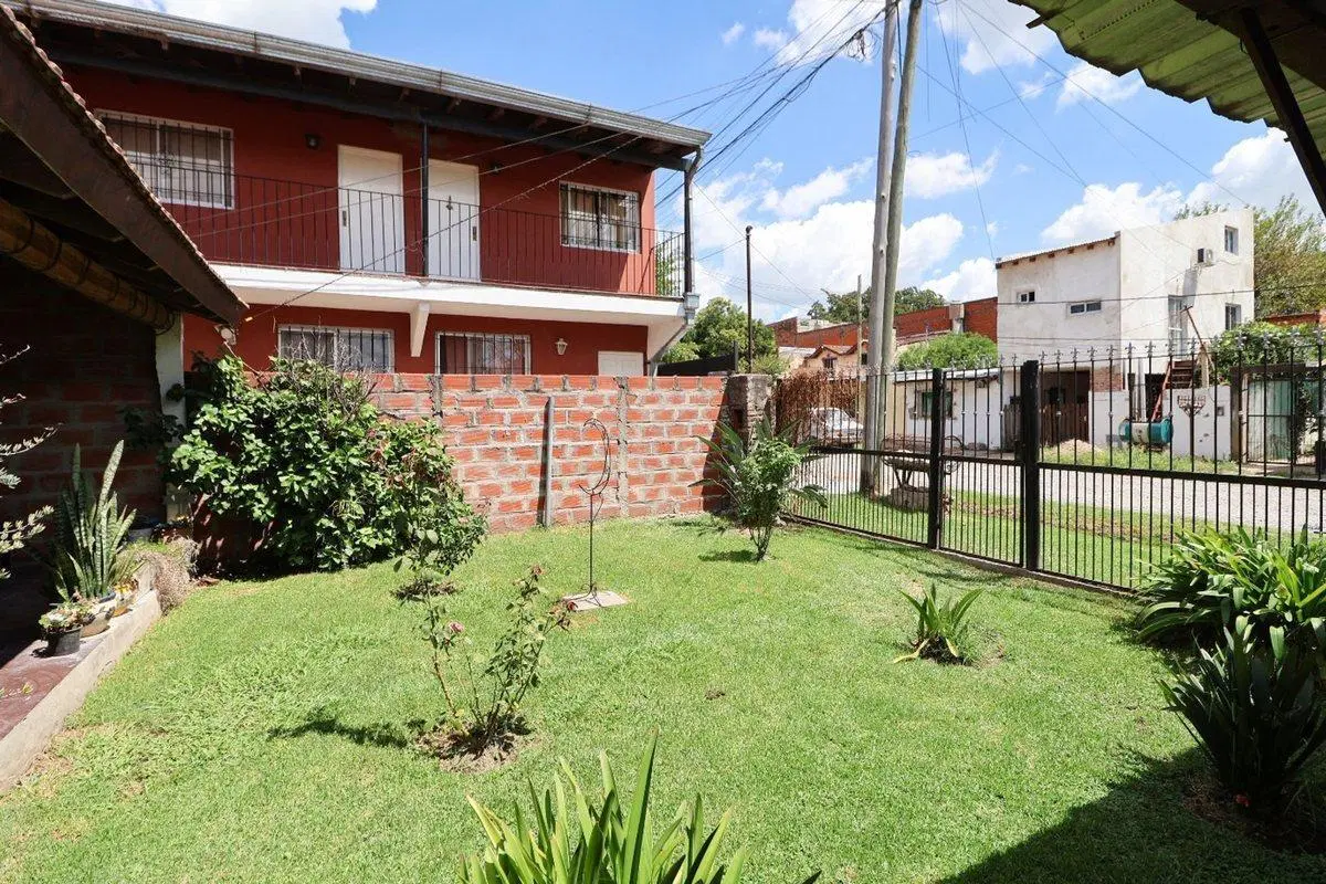 Casa en Venta en Del Viso 6 amb 4