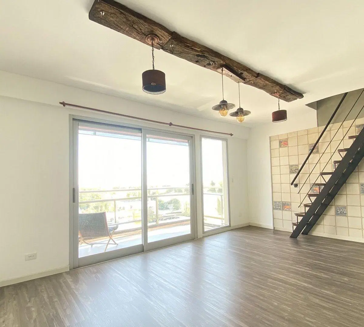 Venta depto Quilmes Centro 2 amb c/terraza propia 2