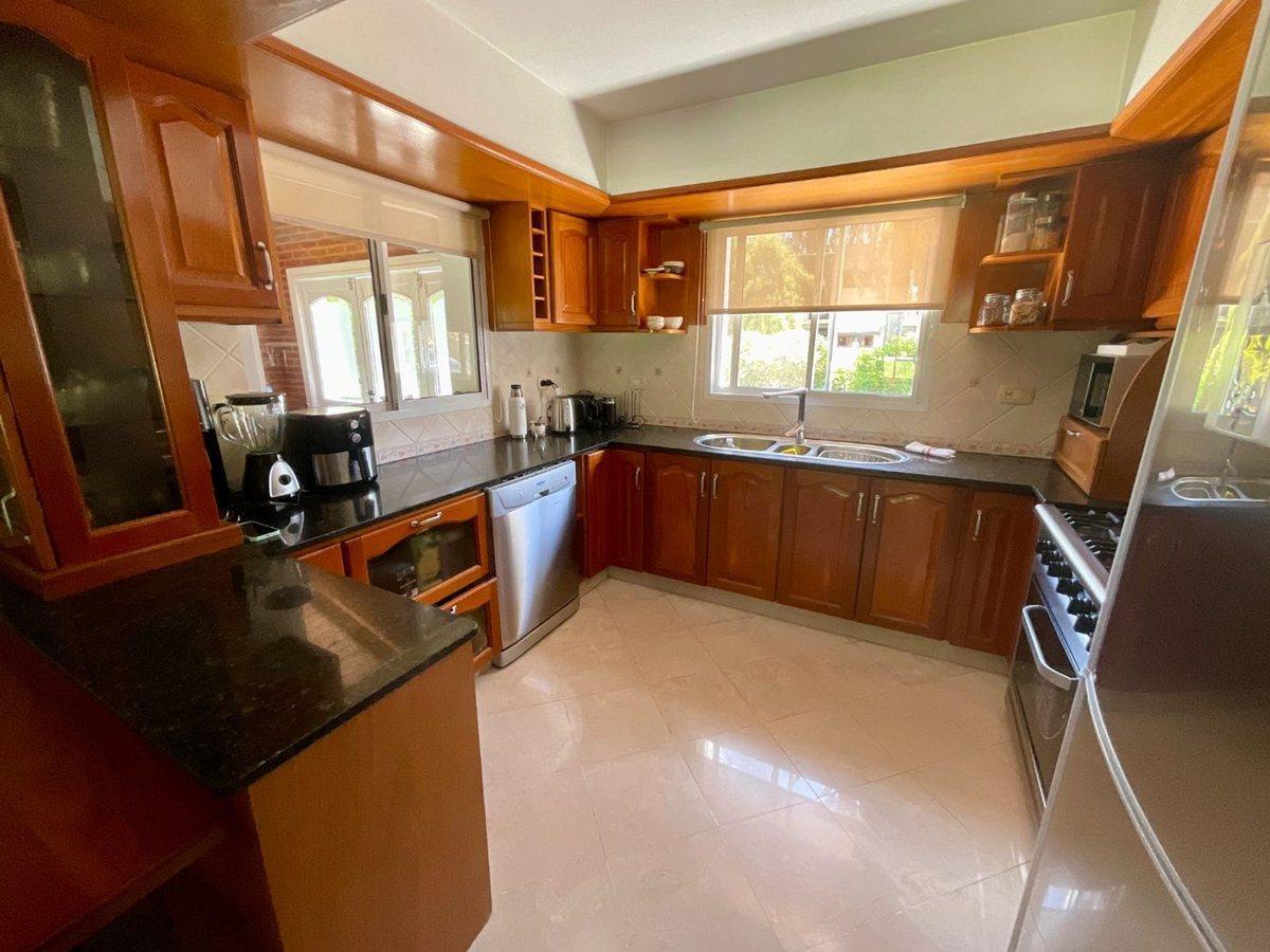 Foto de CASA EN VENTA VILLAGE DEL PARQUE, imagen 1