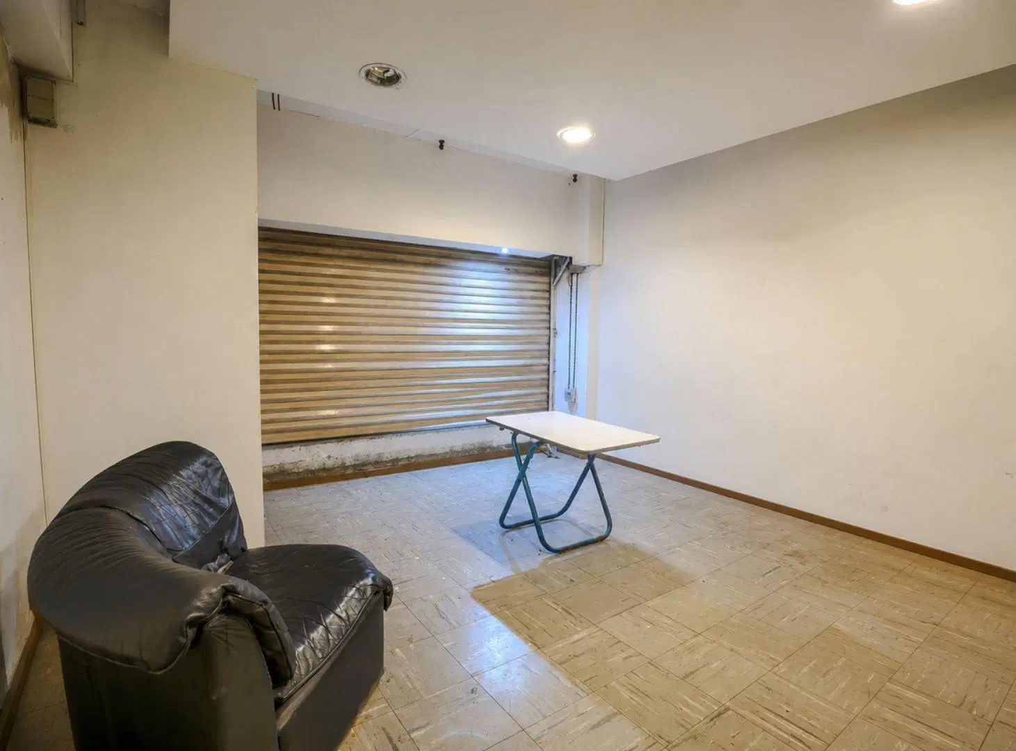 LOCAL EN VENTA LA PLATA 3