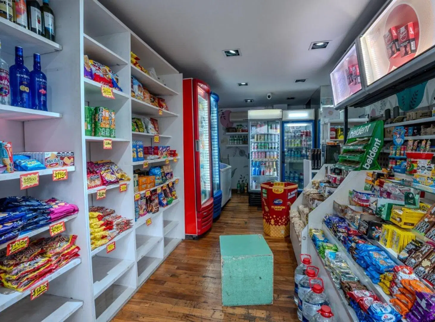 LOCAL EN VENTA LA PLATA 2