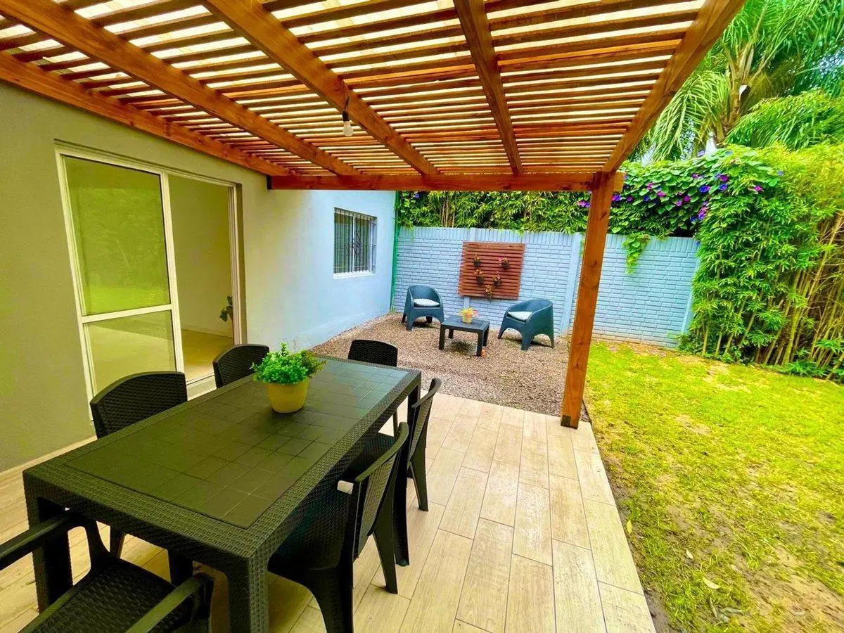 CASA EN VENTA CITY BELL . LA PLATA. 3 DORM. EN PB. 2