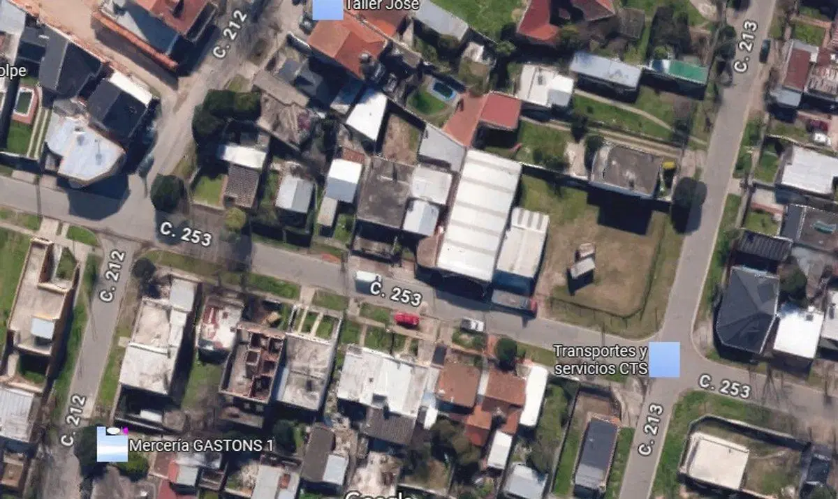 CASA EN VENTA BERAZATEGUI 2 dormitorios con pati 2