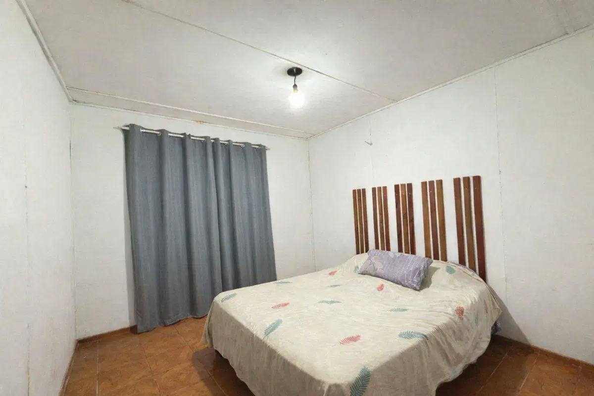 CASA EN VENTA BERAZATEGUI 2 dormitorios con pati 3