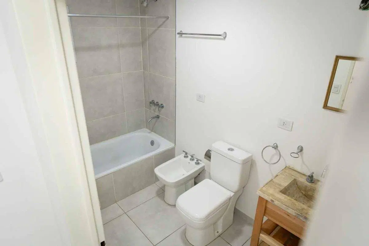 DEPARTAMENTO EN VENTA QUILMES 4