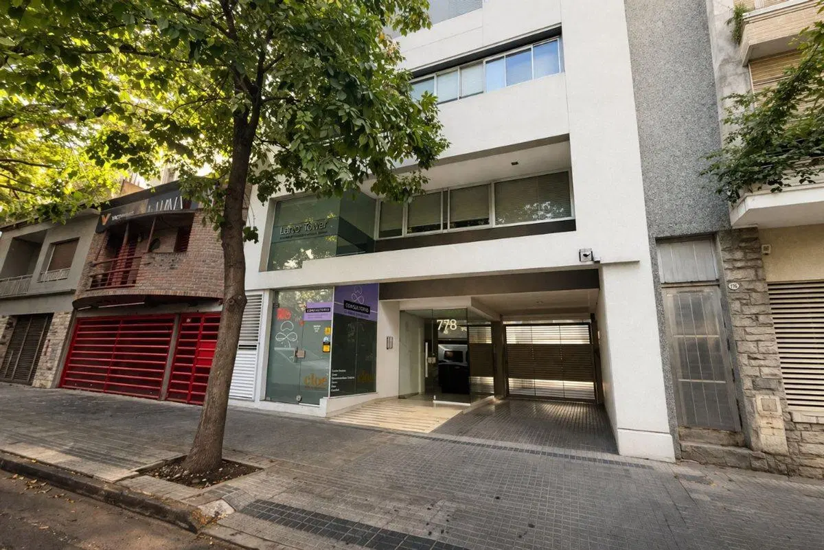 Oficina en venta en La Plata con Cochera 5