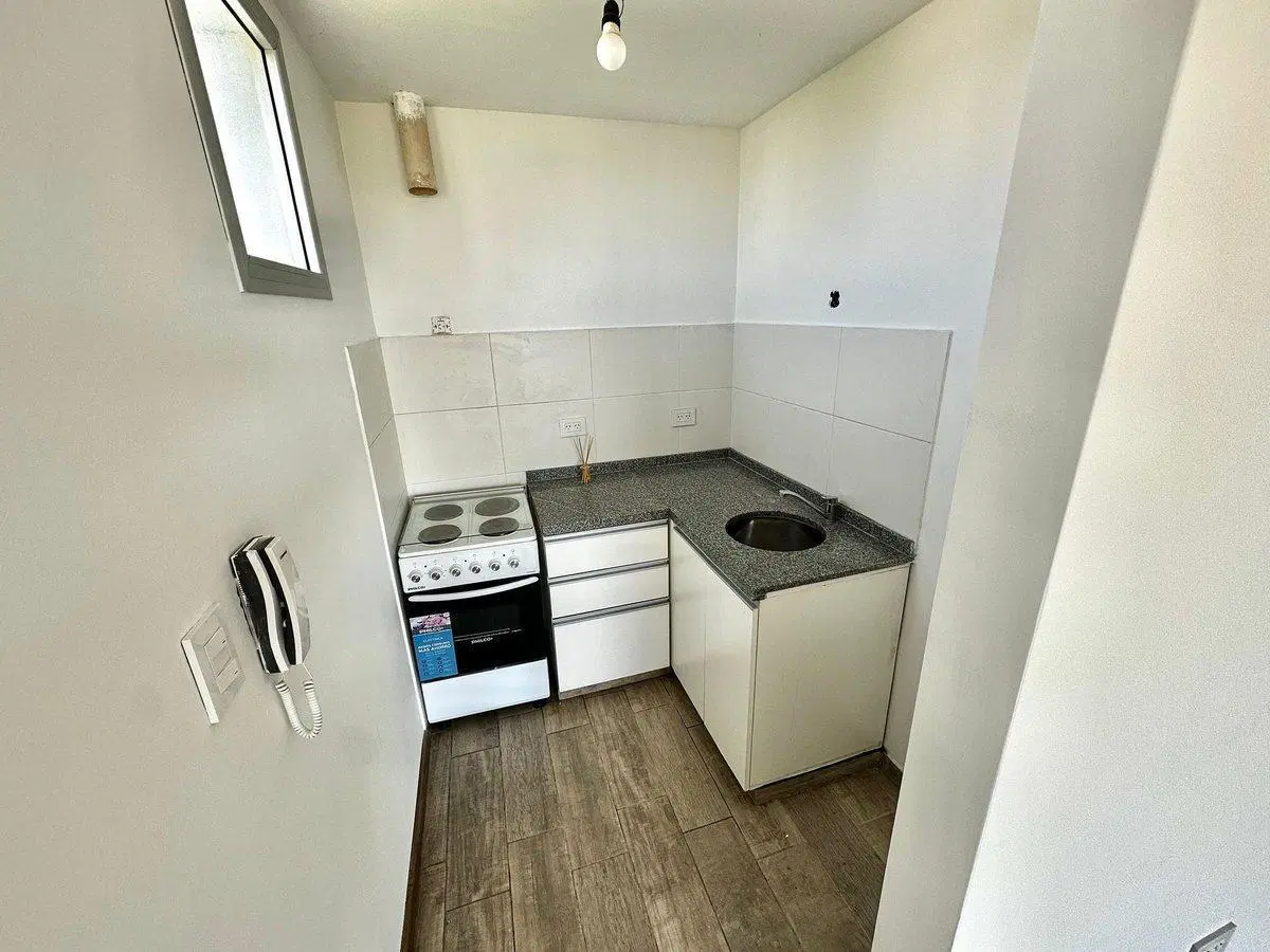 MONOAMBIENTE EN VENTA EN LA PLATA 4