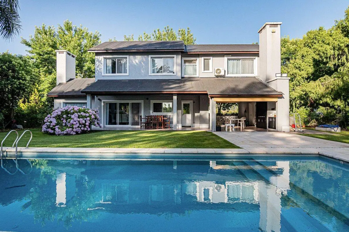 CASA EN VENTA HARAS DEL SUR 1 4