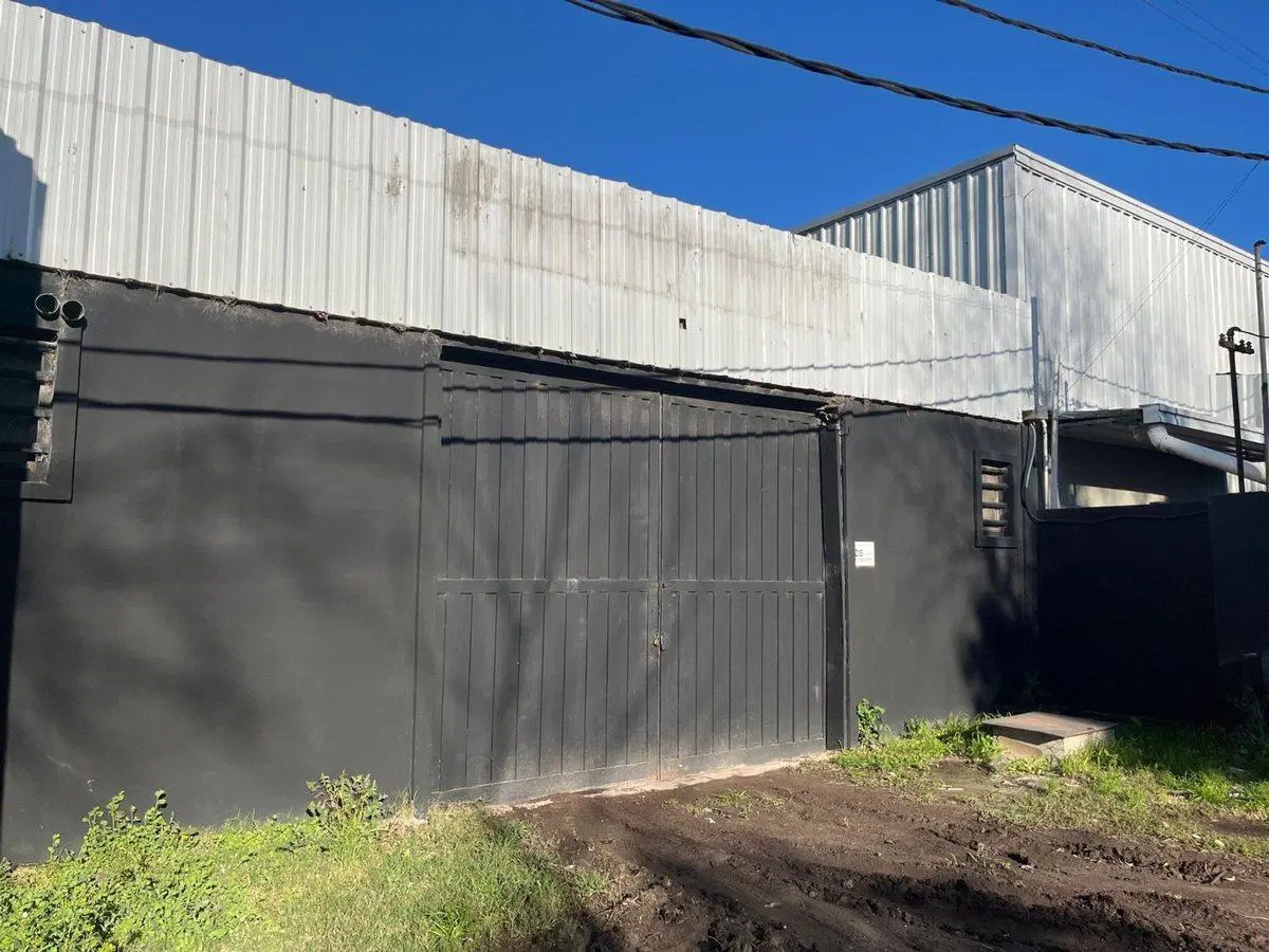 GALPÓN EN VENTA EN LA PLATA 5