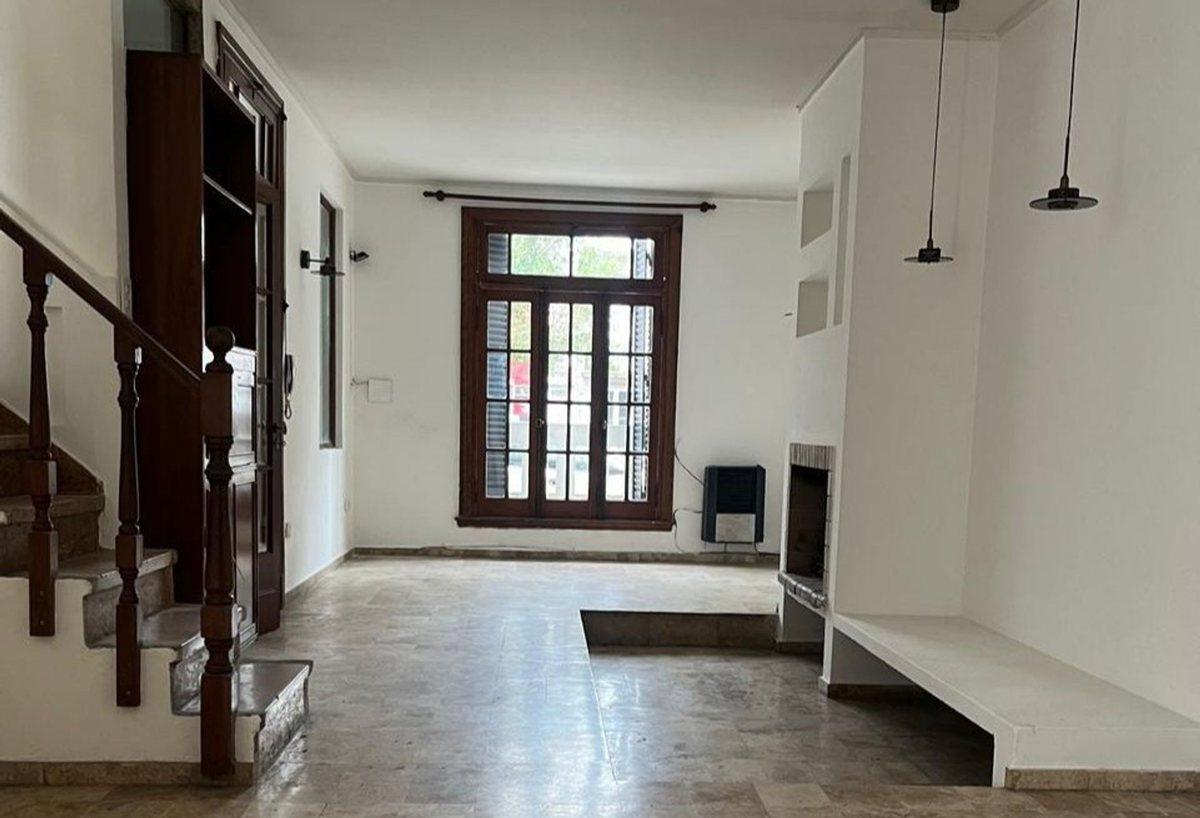 CASA EN VENTA LA PLATA