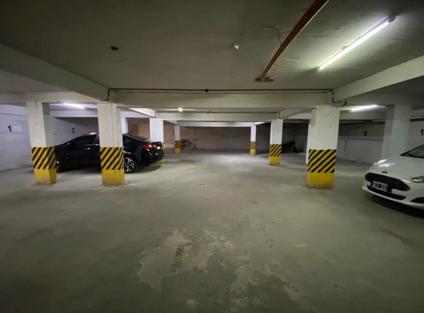 COCHERAS EN VENTA LA PLATA 3