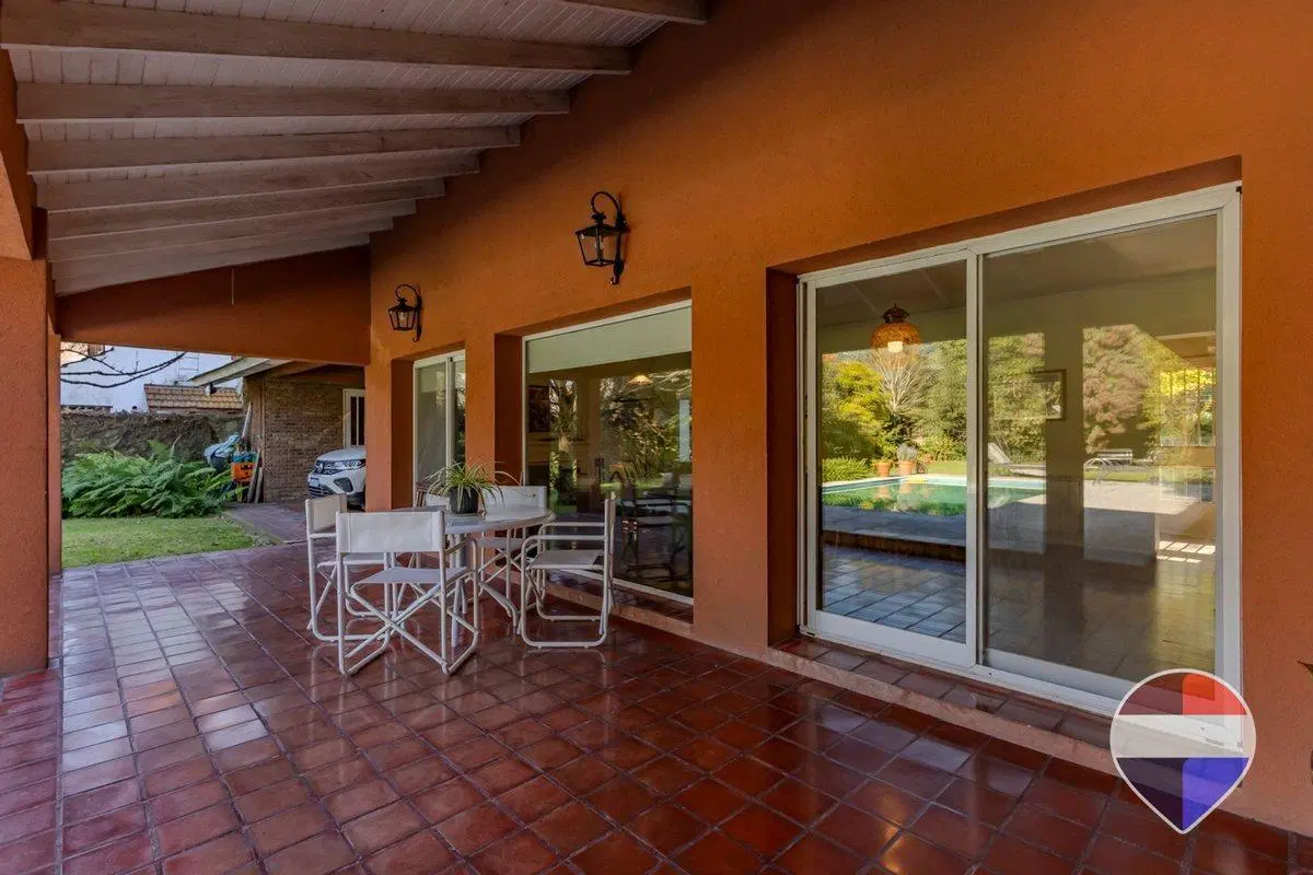 CASA EN VENTA EN CITY BELL 5