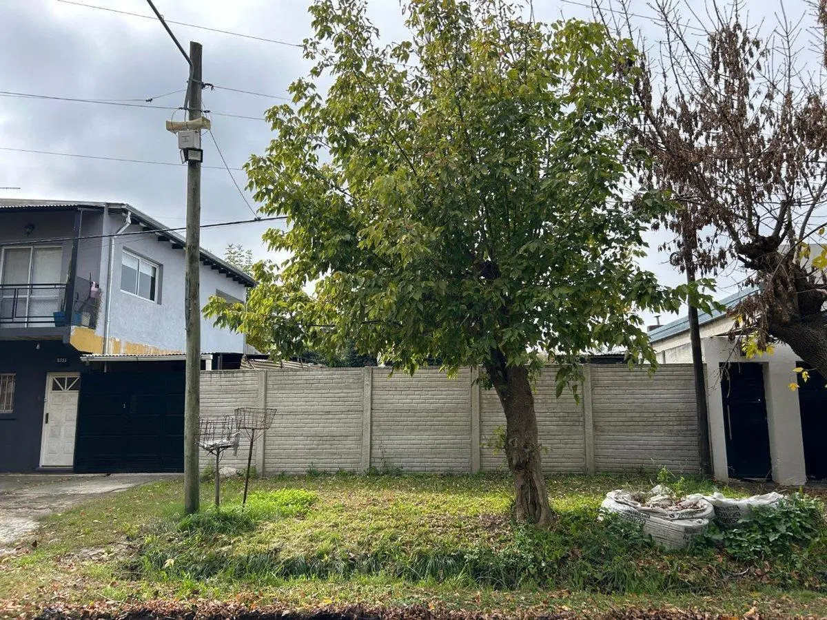 Lote en venta en Hernandez La Plata 4