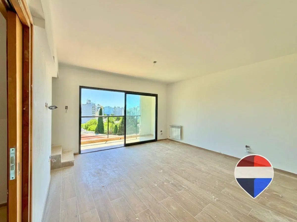 Departamento con Terraza Privada en Venta La Plata 4