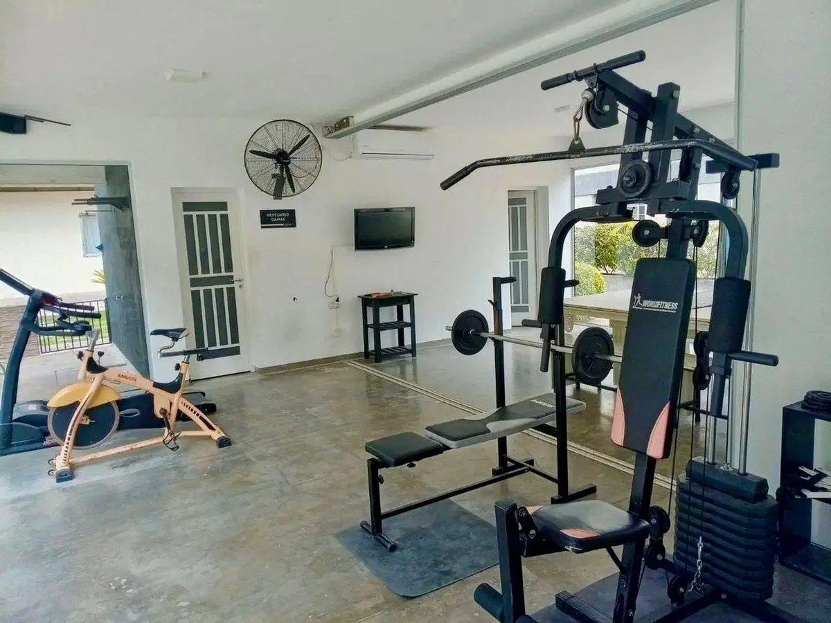 Depto tipo casa en VENTA City Bell 2 dorm. cochera 8