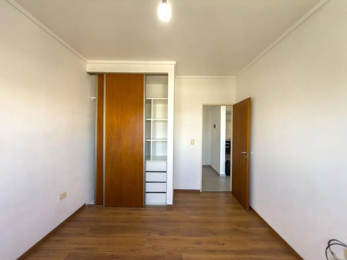 DEPARTAMENTO EN VENTA LA PLATA 5