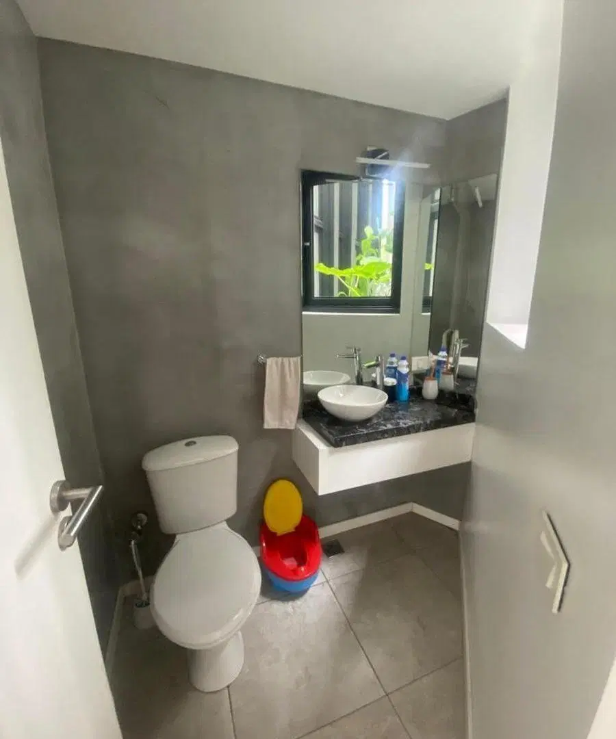 CASA EN VENTA EN LA PLATA 4