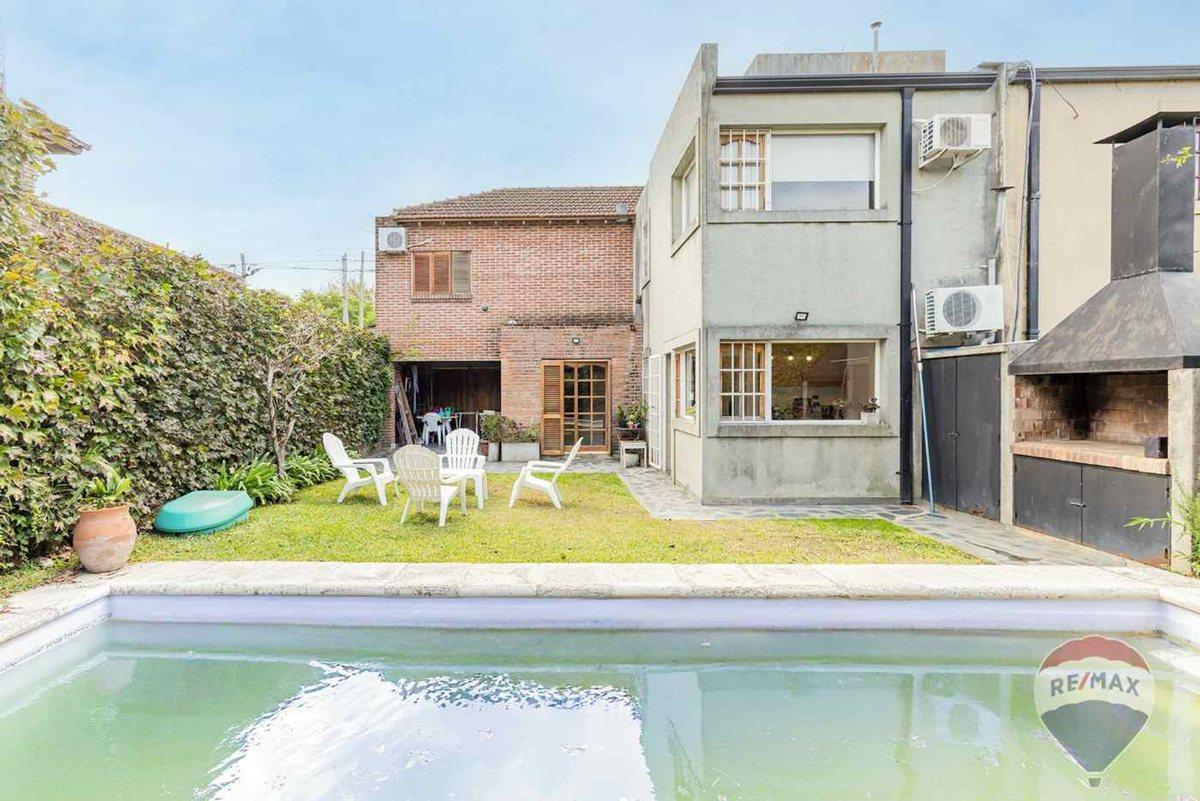 CASA EN VENTA GONNET
