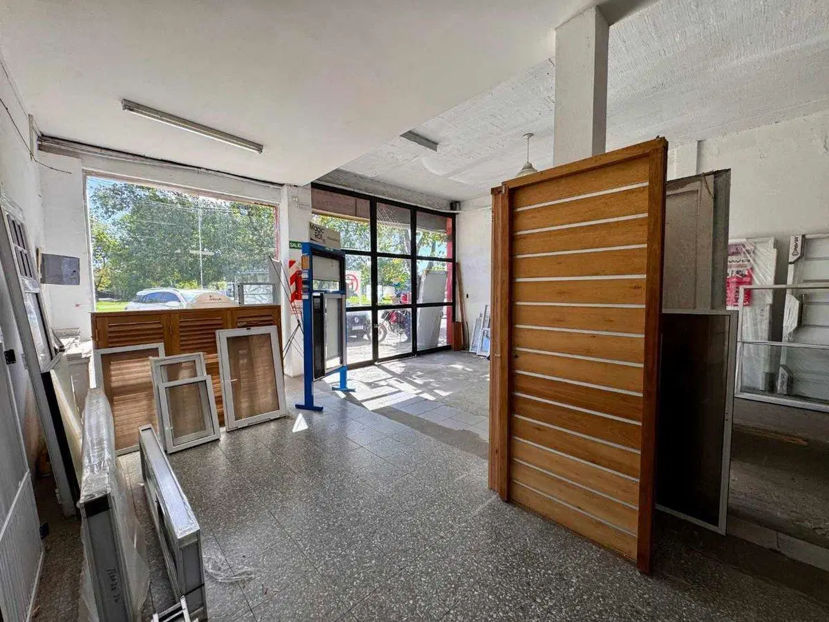 Local y Departamento en Venta Avenida 32, La Plata 3