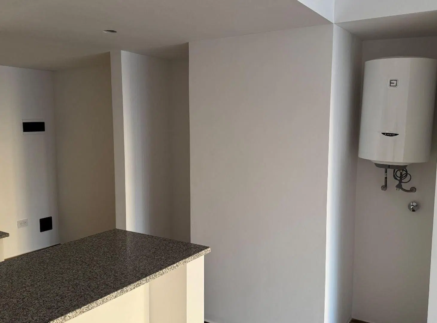 VENTA 1 AMBIENTE en casco de LA PLATA 4