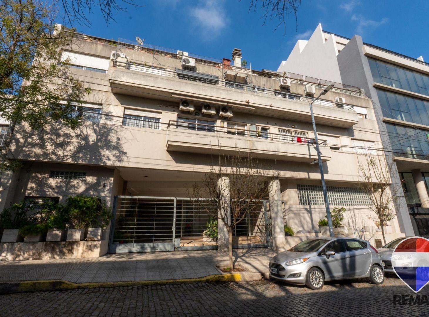 VENTA AMPLIO DEPTO 4 AMB - PARQUE PATRICIOS
