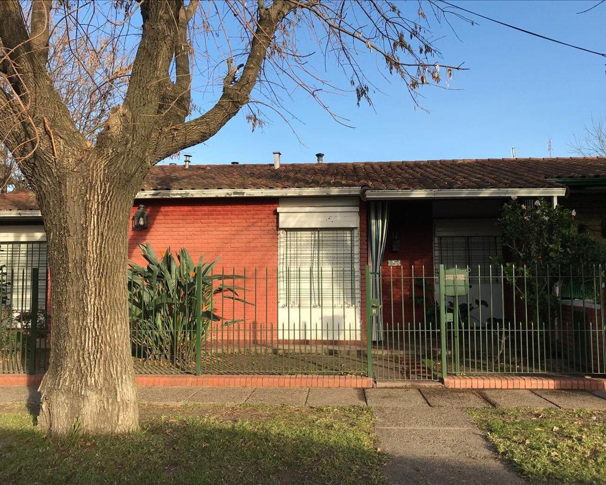 CASA EN VENTA EN BARRIO MARITIMO