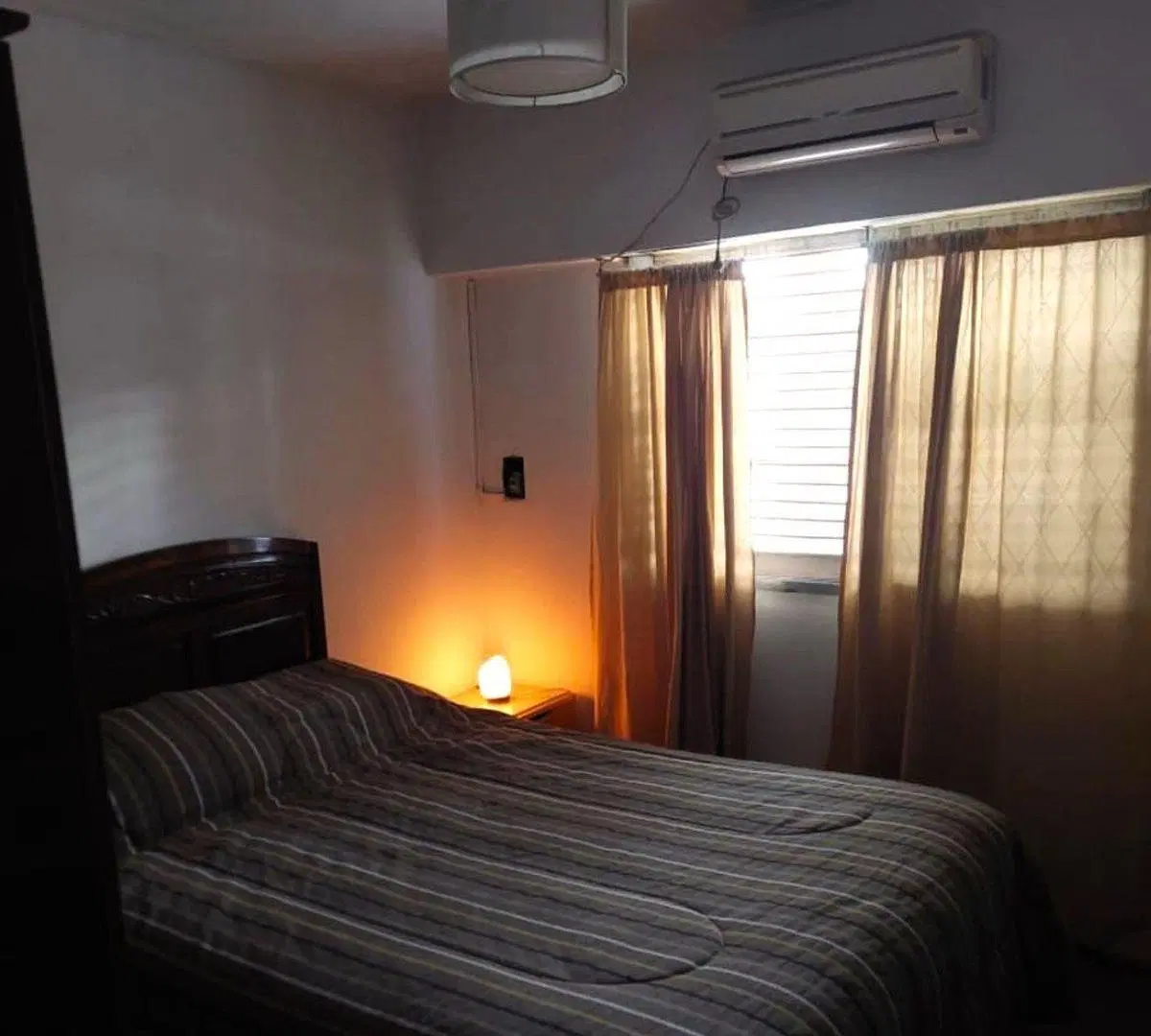 Casa en Venta La Plata Los Hornos con pileta 5