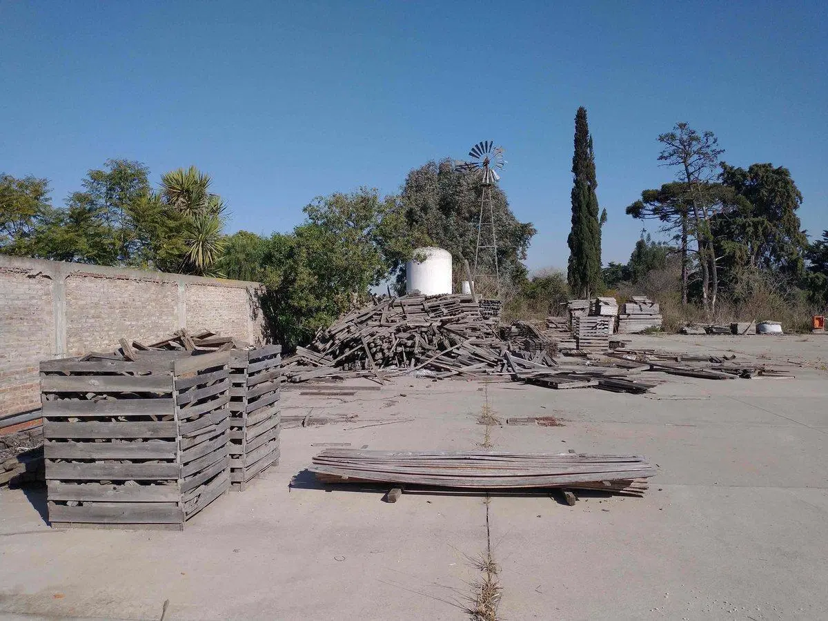 TERRENO COMERCIAL EN VENTA EN AVENIDA TRANSITADA 3